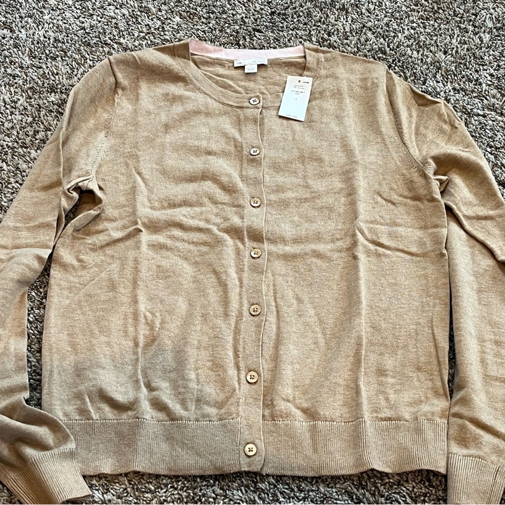 GAP beige camel Silk Cotton Blend Crewneck Cardigan Sweater Button Top, Small